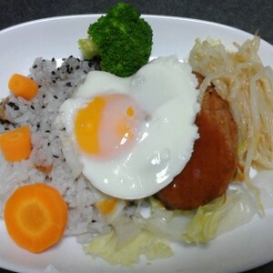 レトルトで簡単！ハンバーグ丼